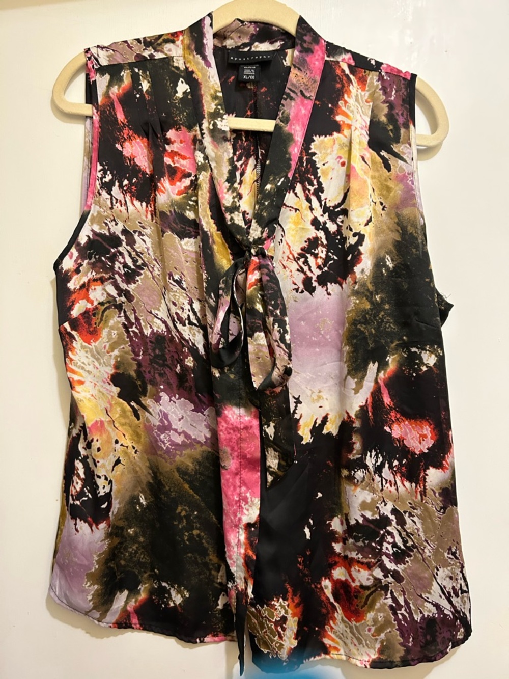 Apostrophe Women’s NWOT Sleeveless Tie-Neck Multi Colored Button Blouse, Sz XL